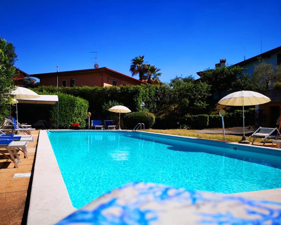 מנרבה דל גארדה Albergo B&B Tenesi מראה חיצוני תמונה