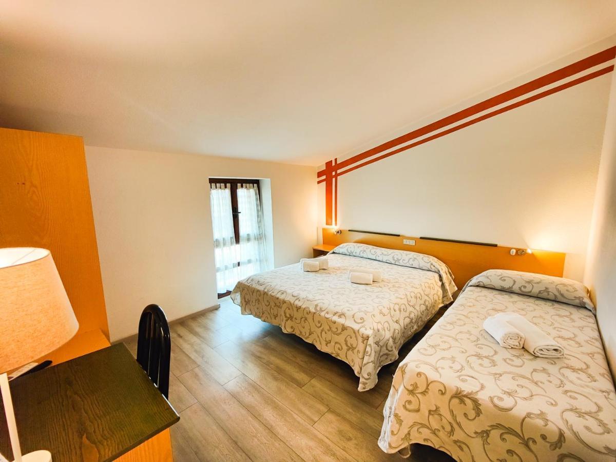 מנרבה דל גארדה Albergo B&B Tenesi מראה חיצוני תמונה